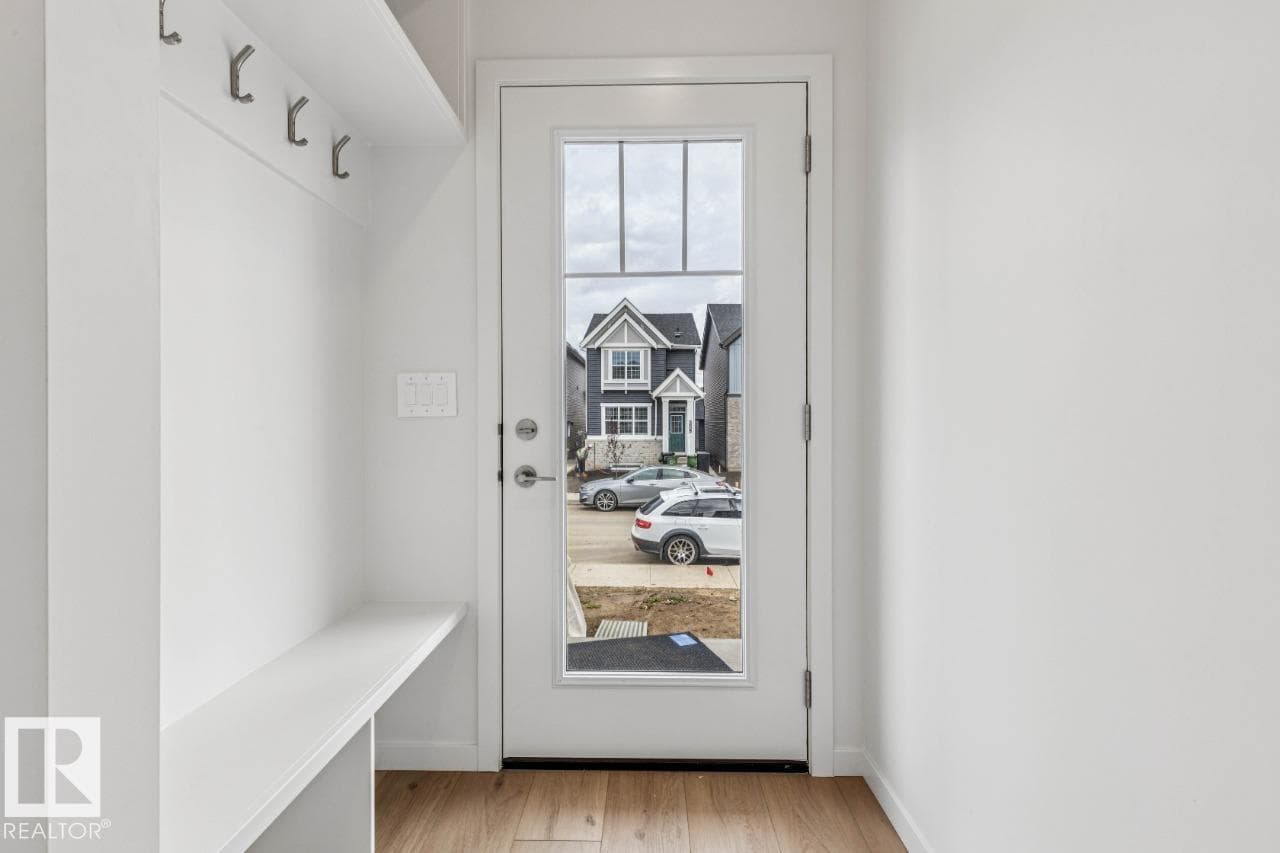 8128 228 ST NW, Edmonton — photo 2