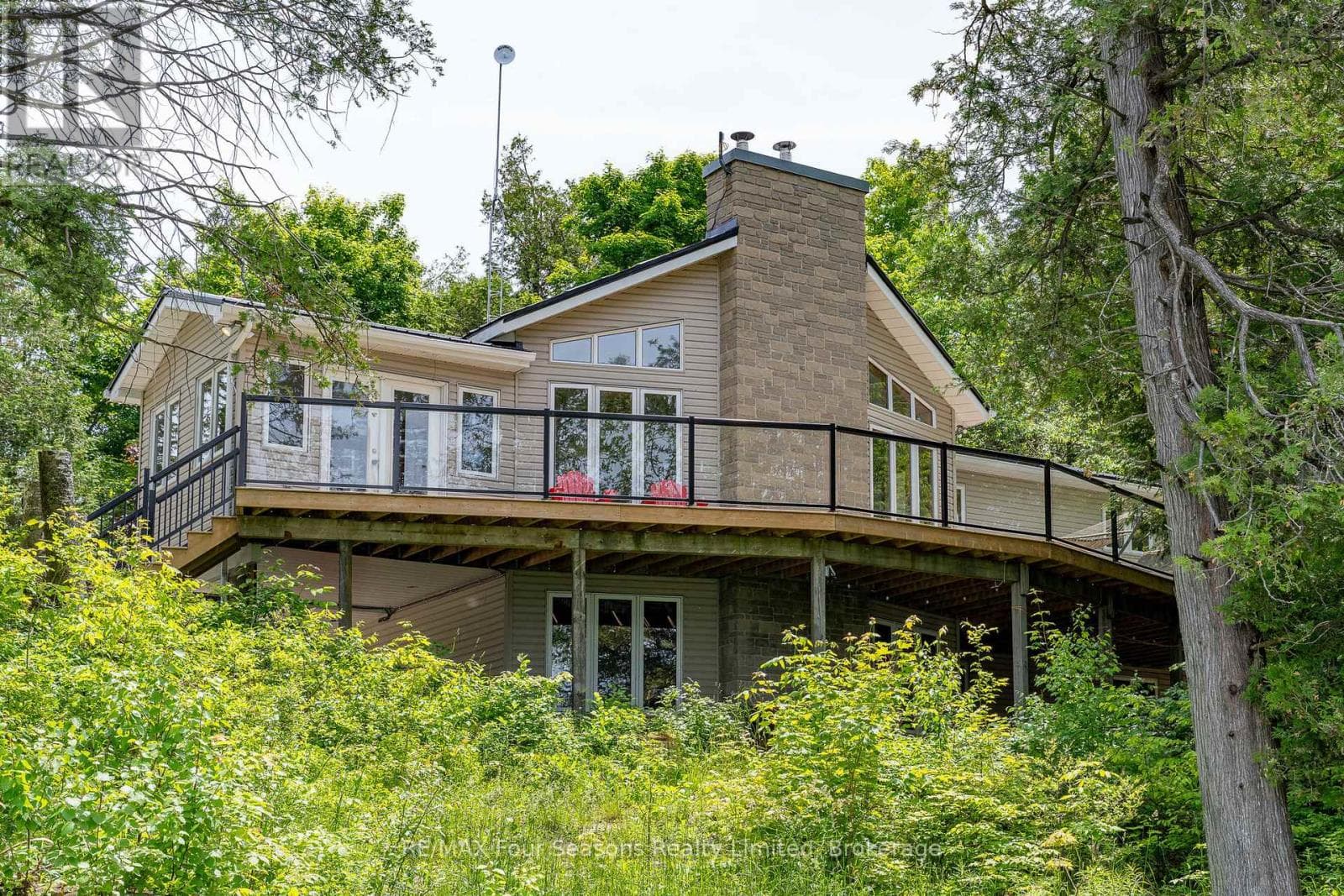 188 HIGHPOINT CRESCENT, OnePoint — photo 4