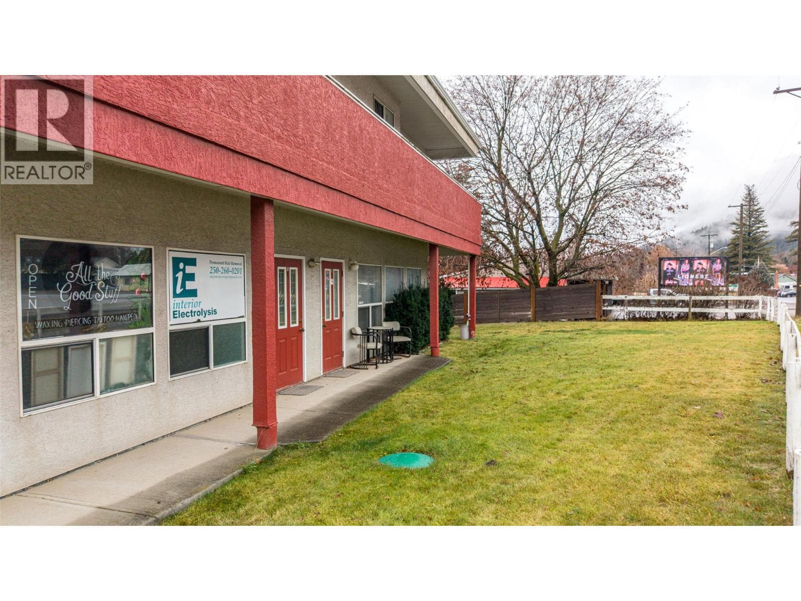 5683 HIGHWAY 97, Interior REALTORS® — photo 4