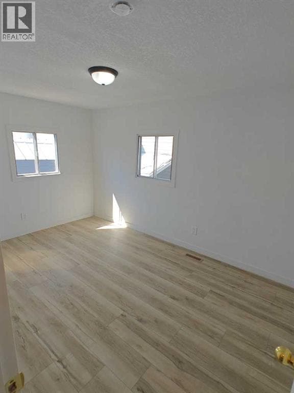 30, 2106 50 Street SE, Calgary — photo 5
