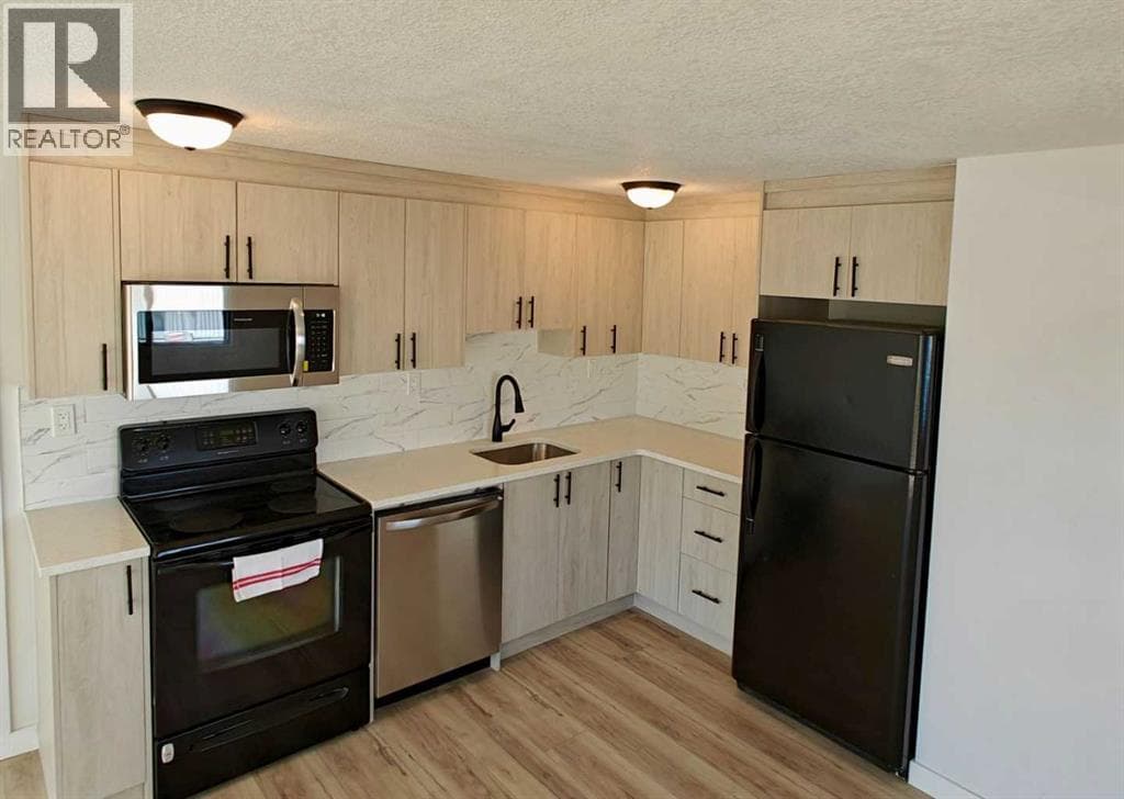 30, 2106 50 Street SE, Calgary — photo 3
