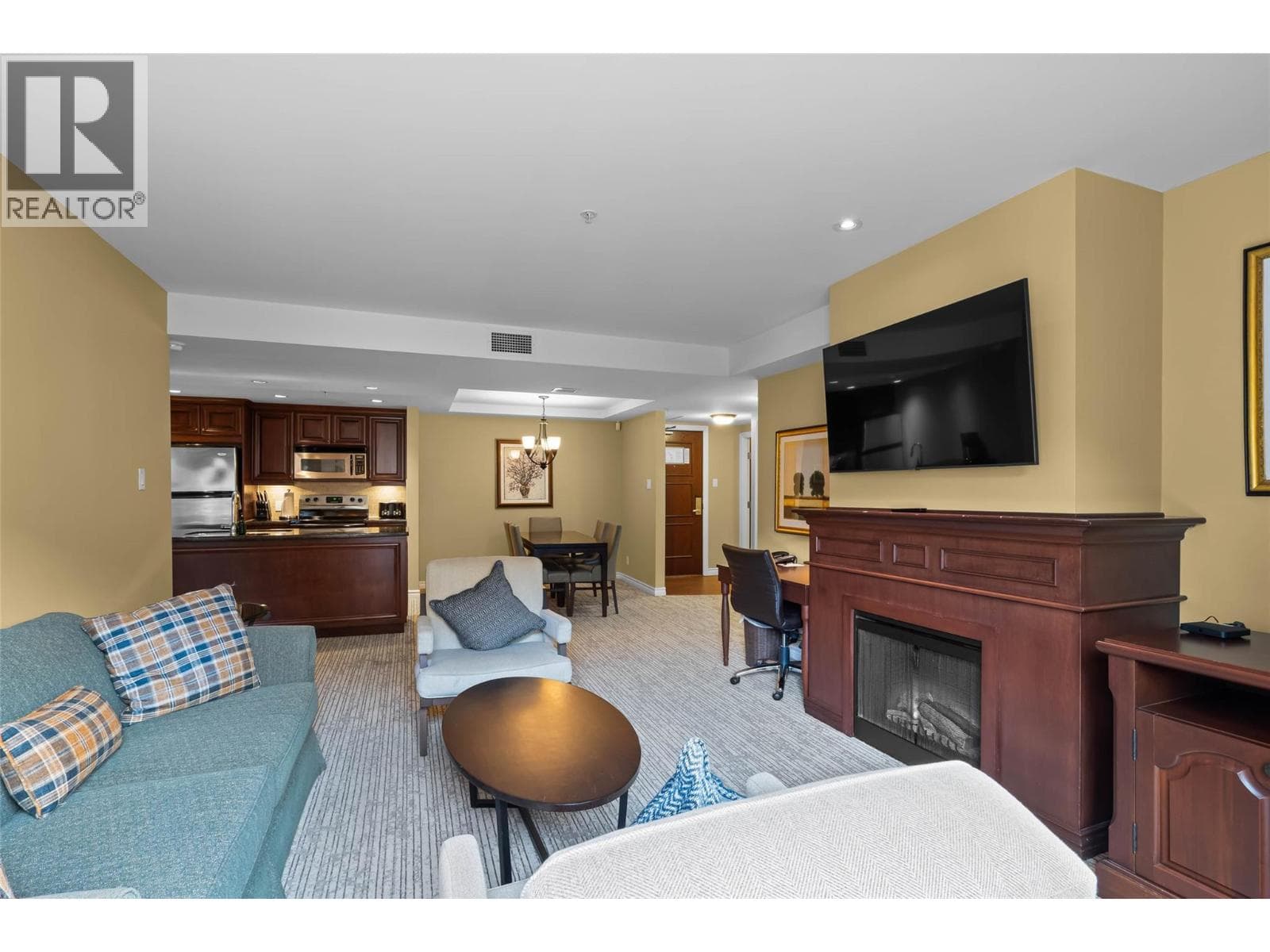 3250 Village Way Unit# 1315C, Interior REALTORS® — photo 5