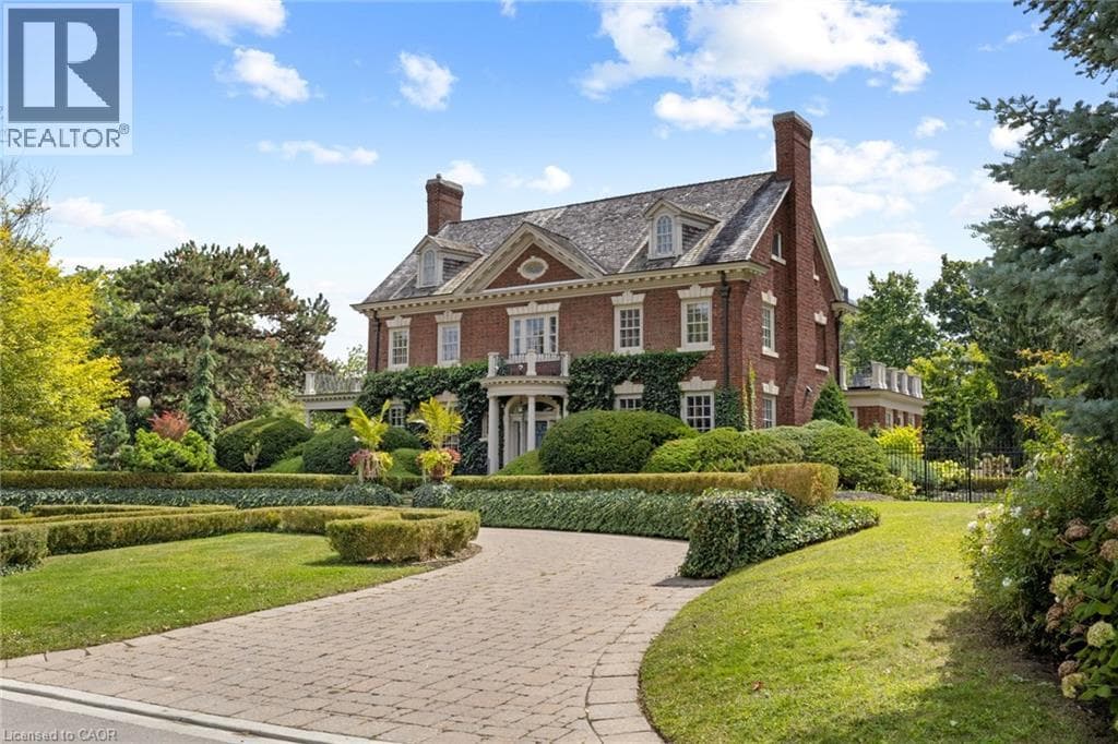 33 SALISBURY AVENUE in Southwood/South West Galt