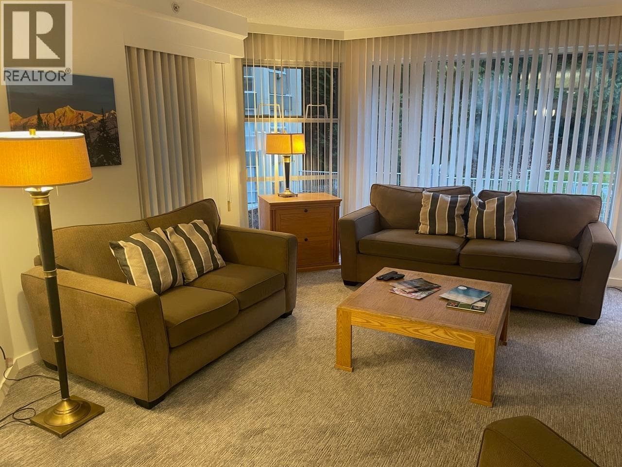 304 Week 2-4910 SPEARHEAD PLACE, Greater Vancouver — photo 3