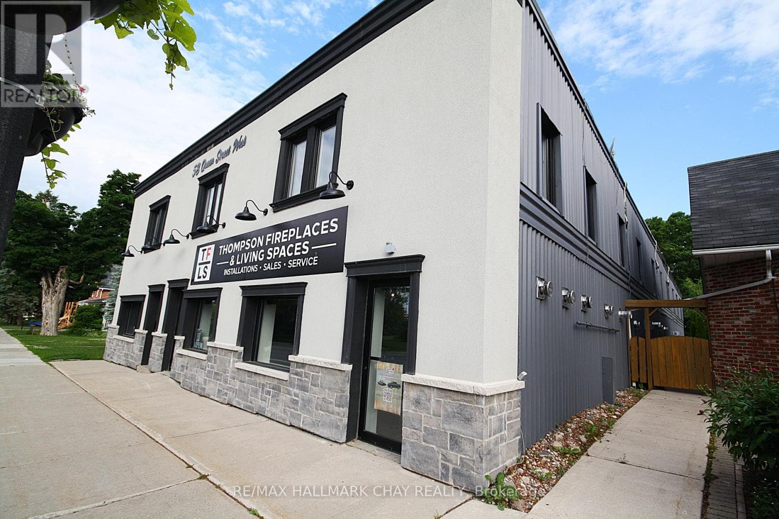 58 QUEEN ST STREET W, Toronto — photo 3