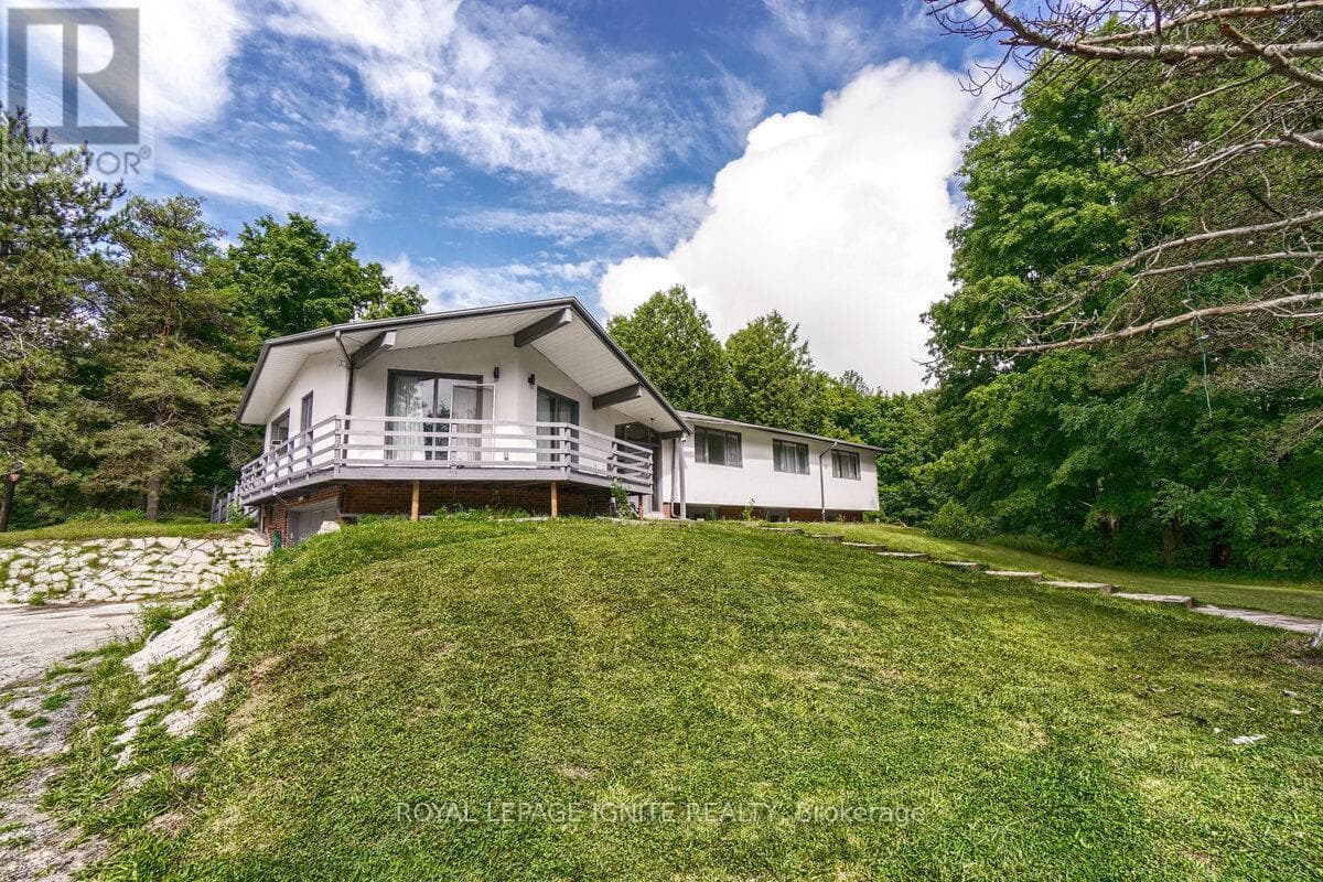 5812 BEECH GROVE SIDE ROAD — photo 2