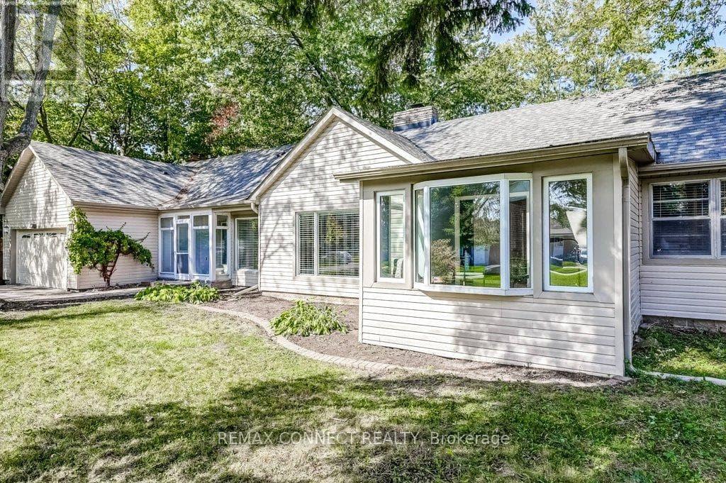 70 DUNSTALL CRESCENT — photo 3