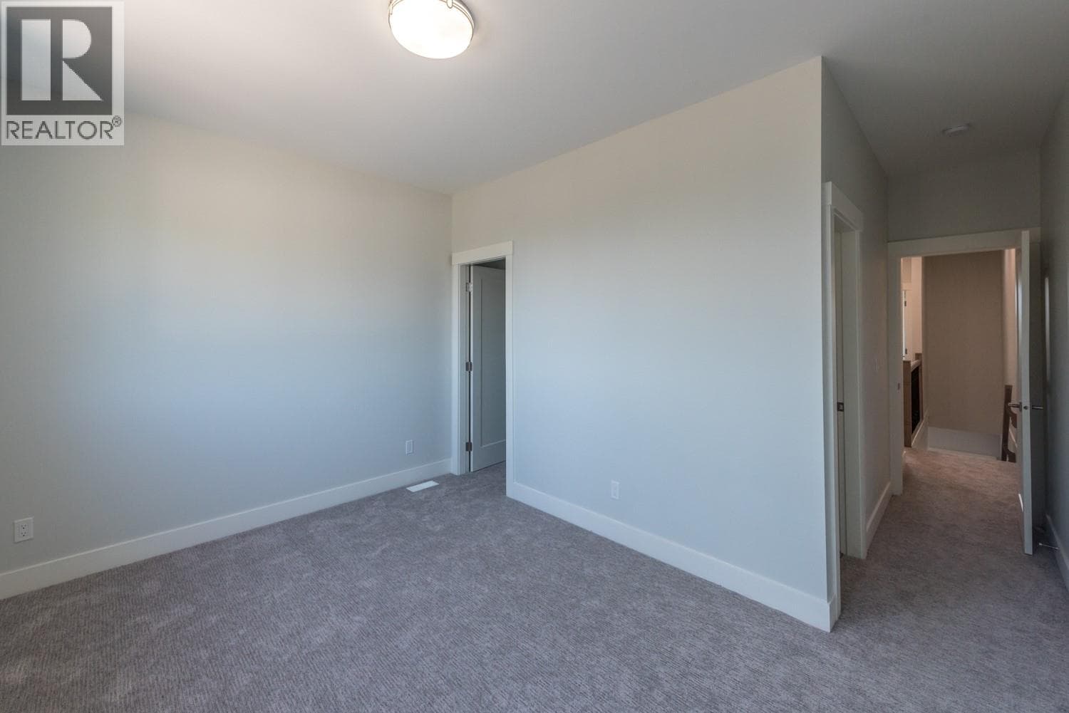 742 KAMLOOPS AVENUE UNIT 101, Interior REALTORS® — photo 5