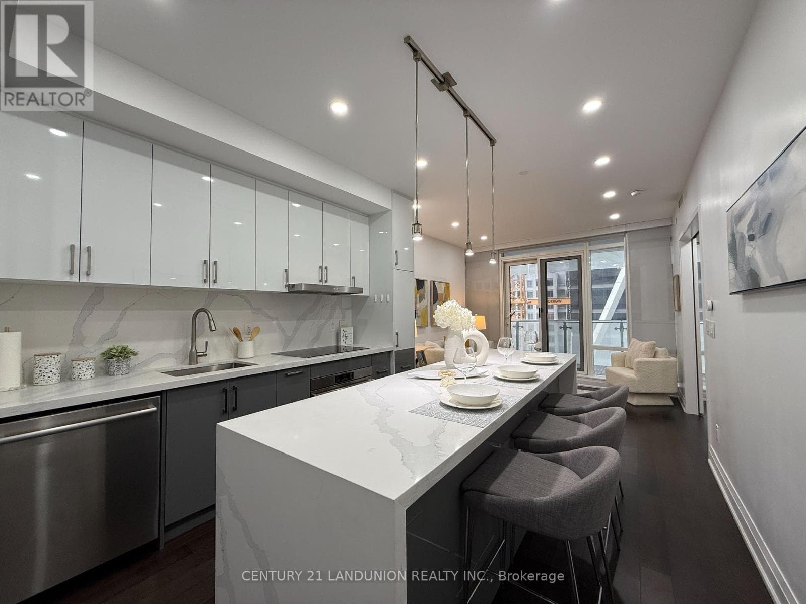1508 - 1 BLOOR STREET E in Church-Wellesley