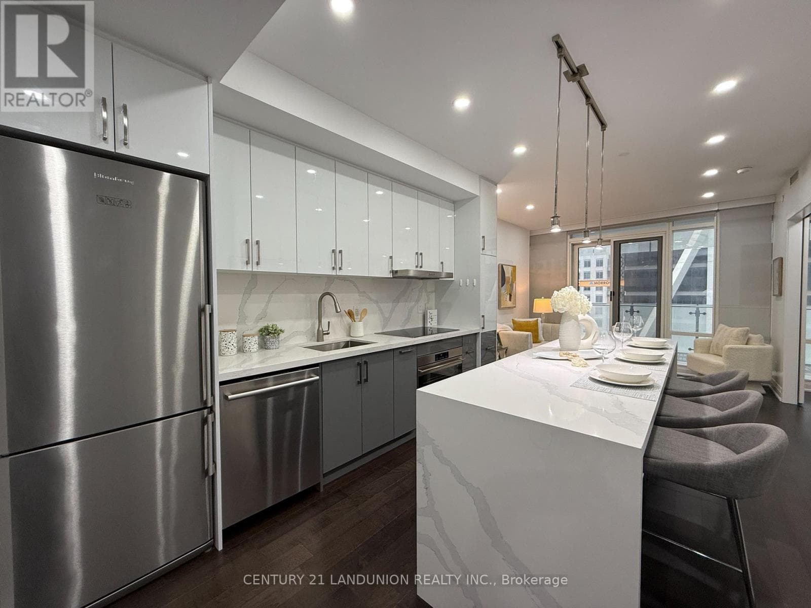 1508 - 1 BLOOR STREET E, Toronto — photo 2