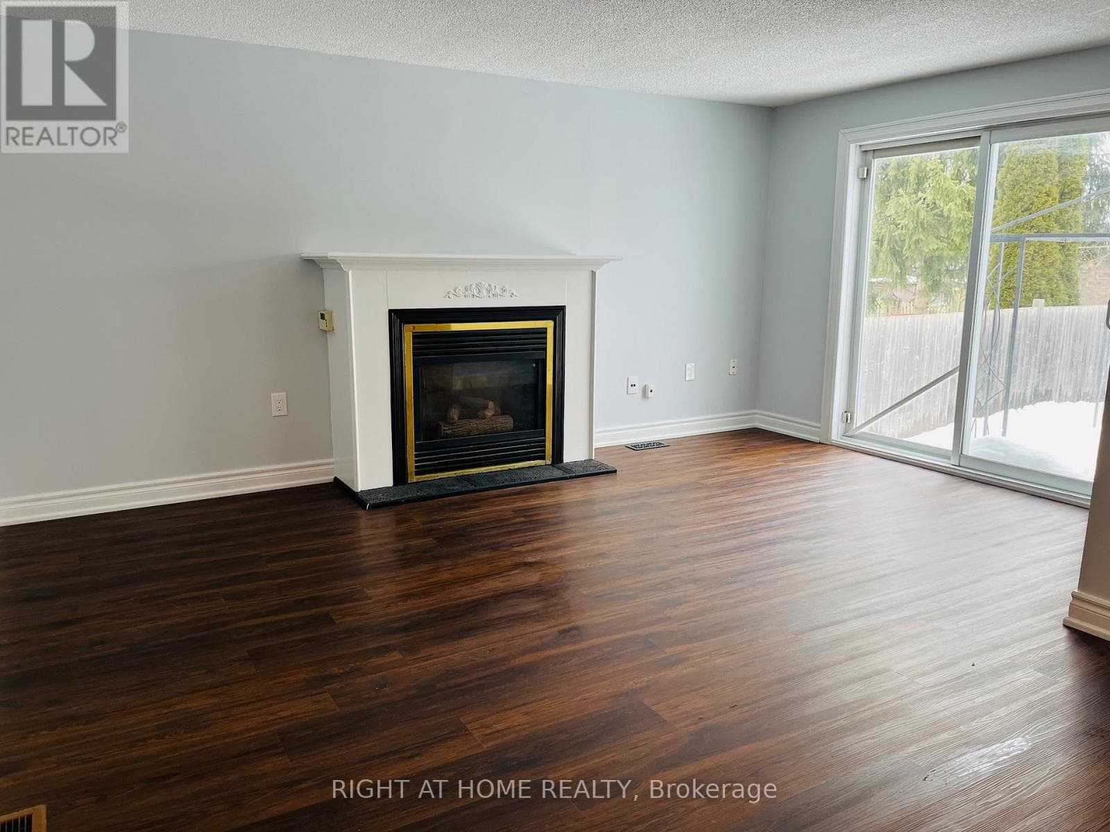 221 HICKLING TRAIL, Toronto — photo 2