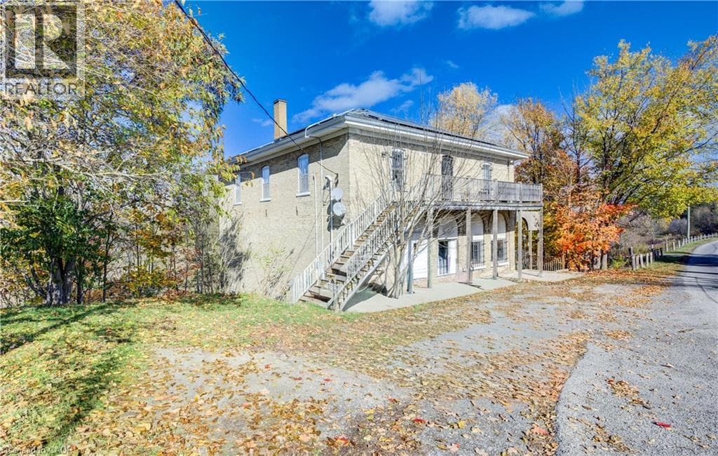 3506 HURON ROAD — photo 2