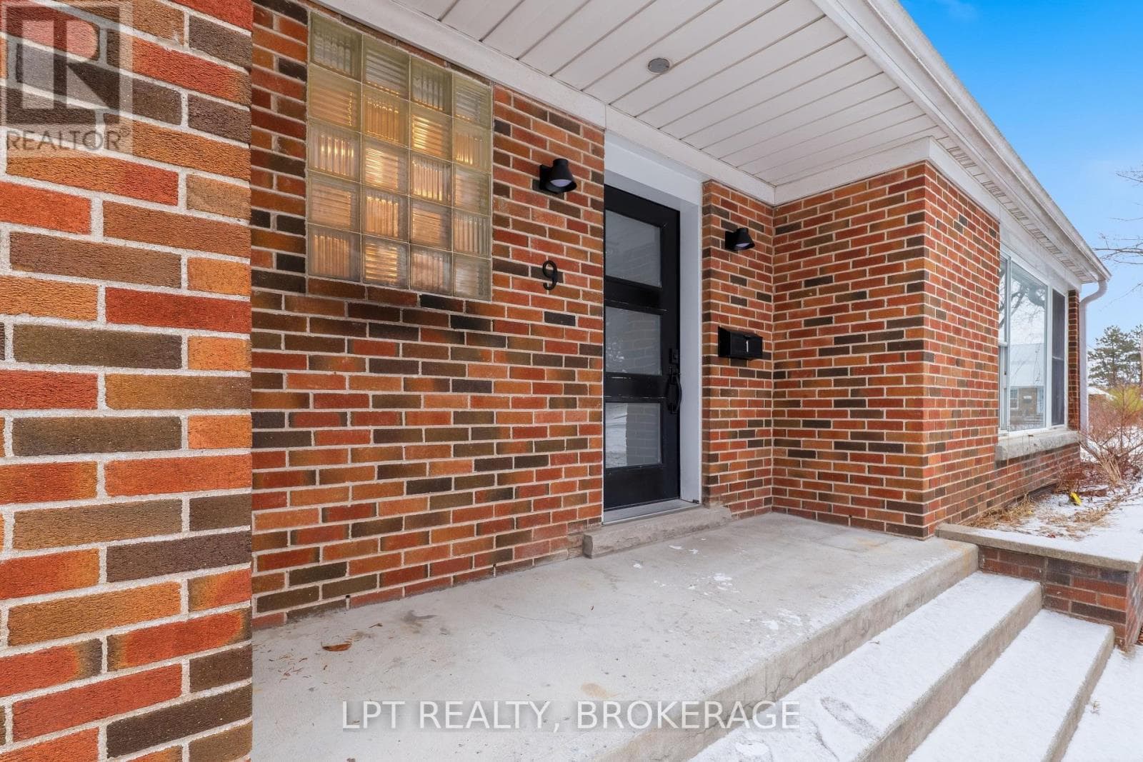 9 ELIZABETH AVENUE — photo 2