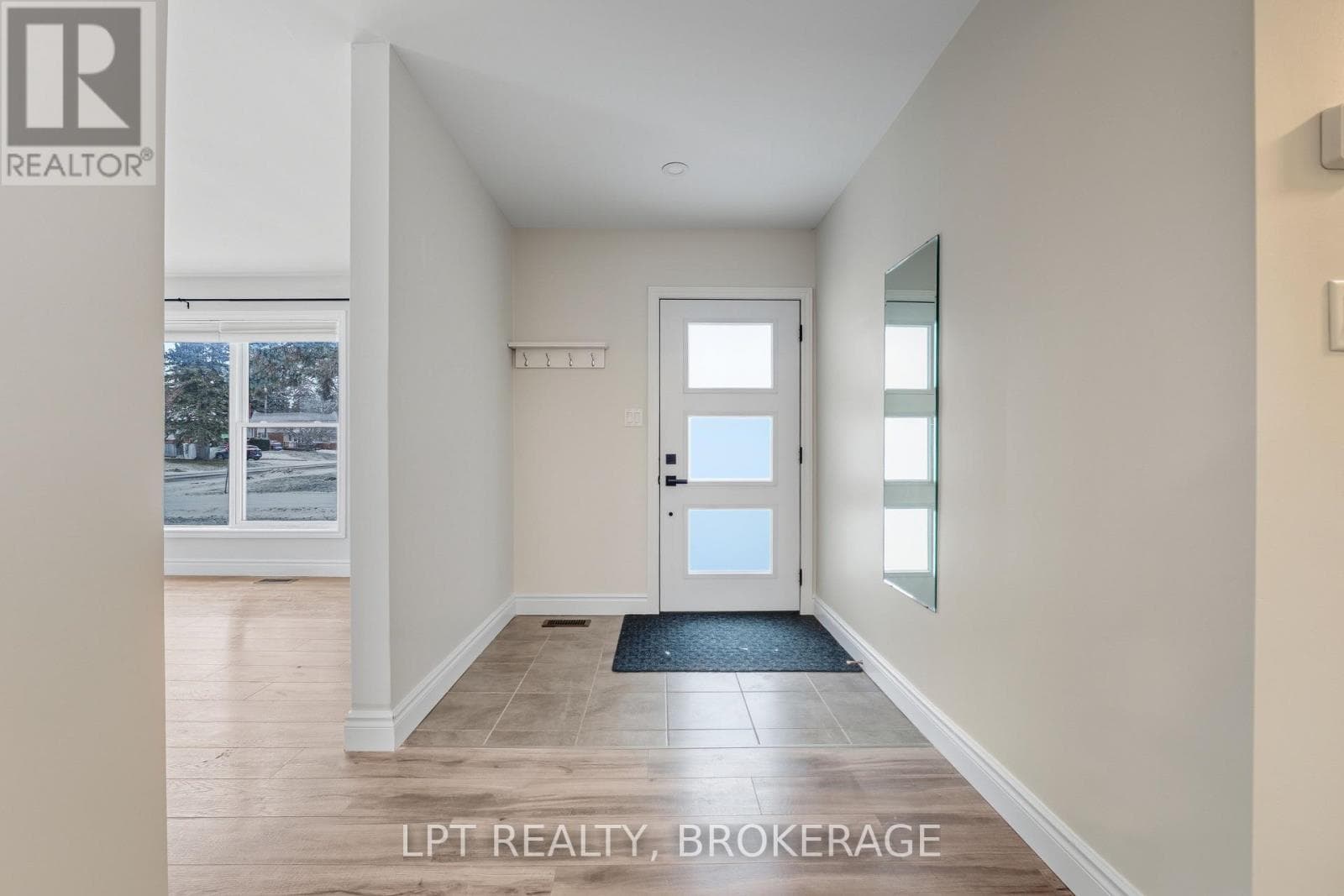 9 ELIZABETH AVENUE — photo 4