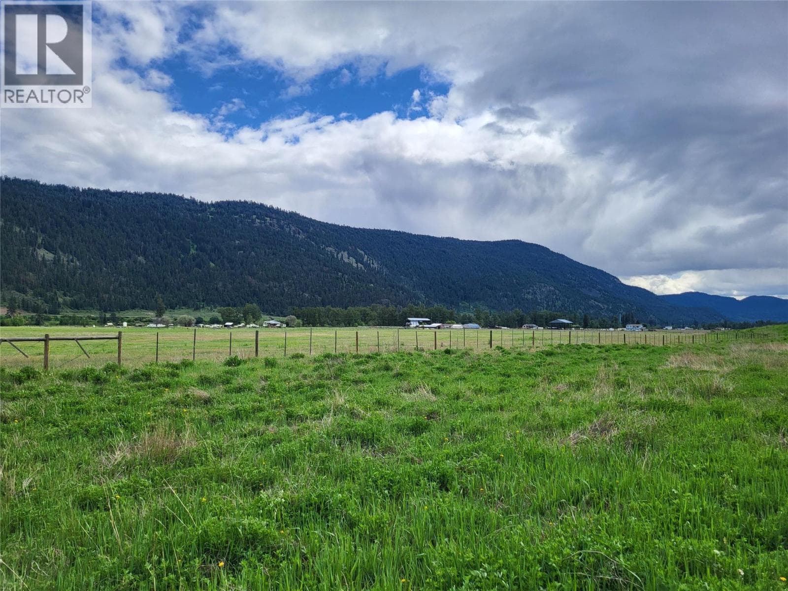 lot 5 Legal Whispering Pines Road, Interior REALTORS® — photo 5