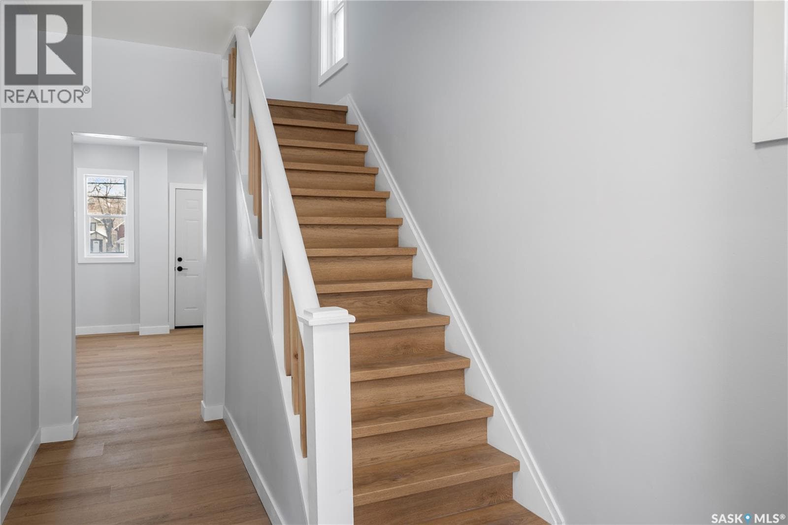 2111 OSLER STREET — photo 4