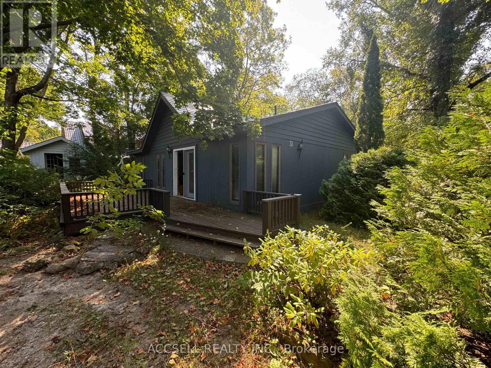 31 BARRIE AVENUE in 