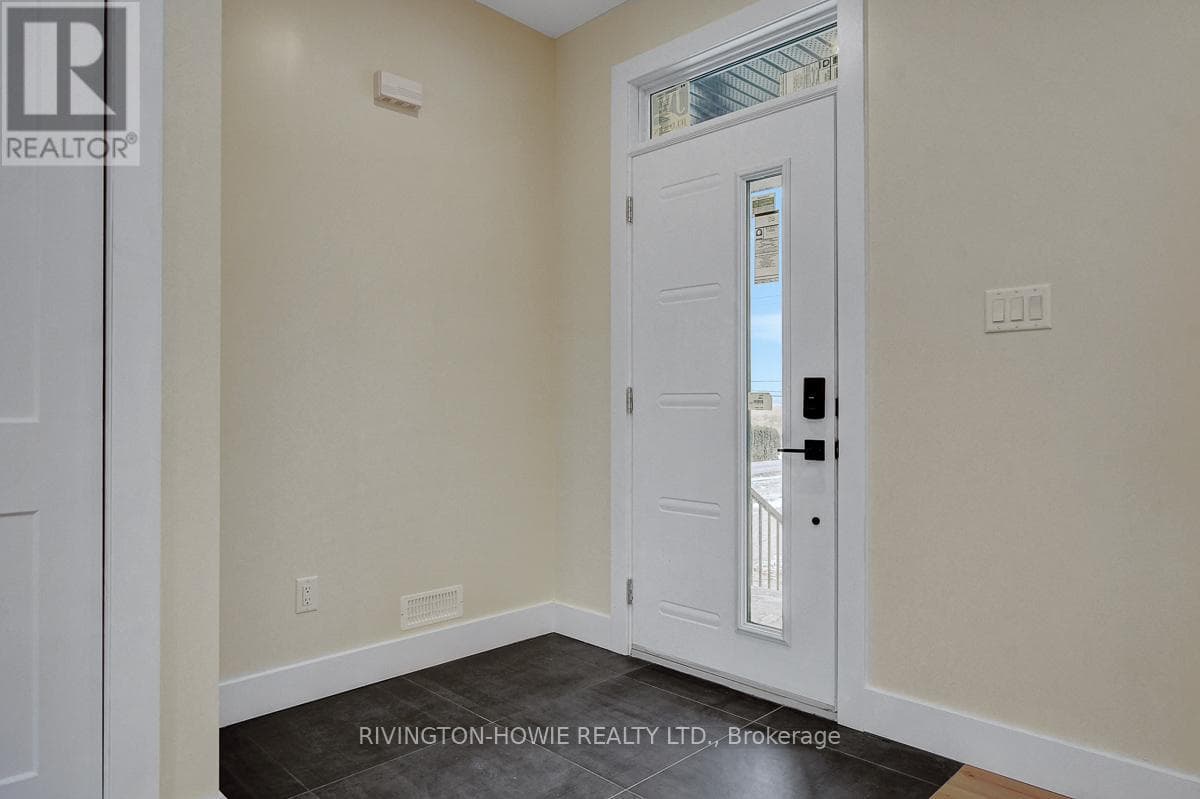 354 RUSSETT DRIVE, Ottawa — photo 3