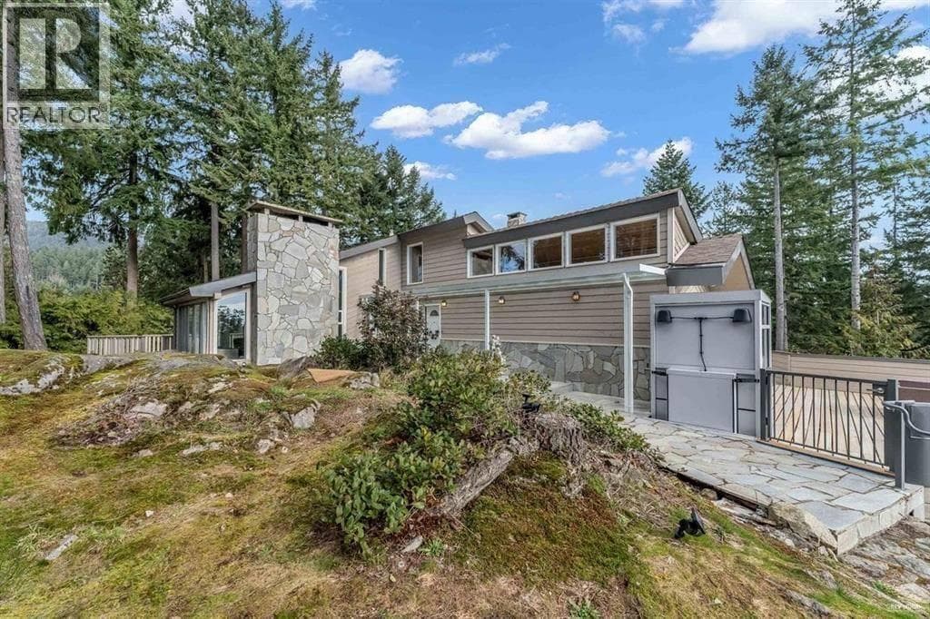 Basement 4648 WOODBURN ROAD, Greater Vancouver — photo 2