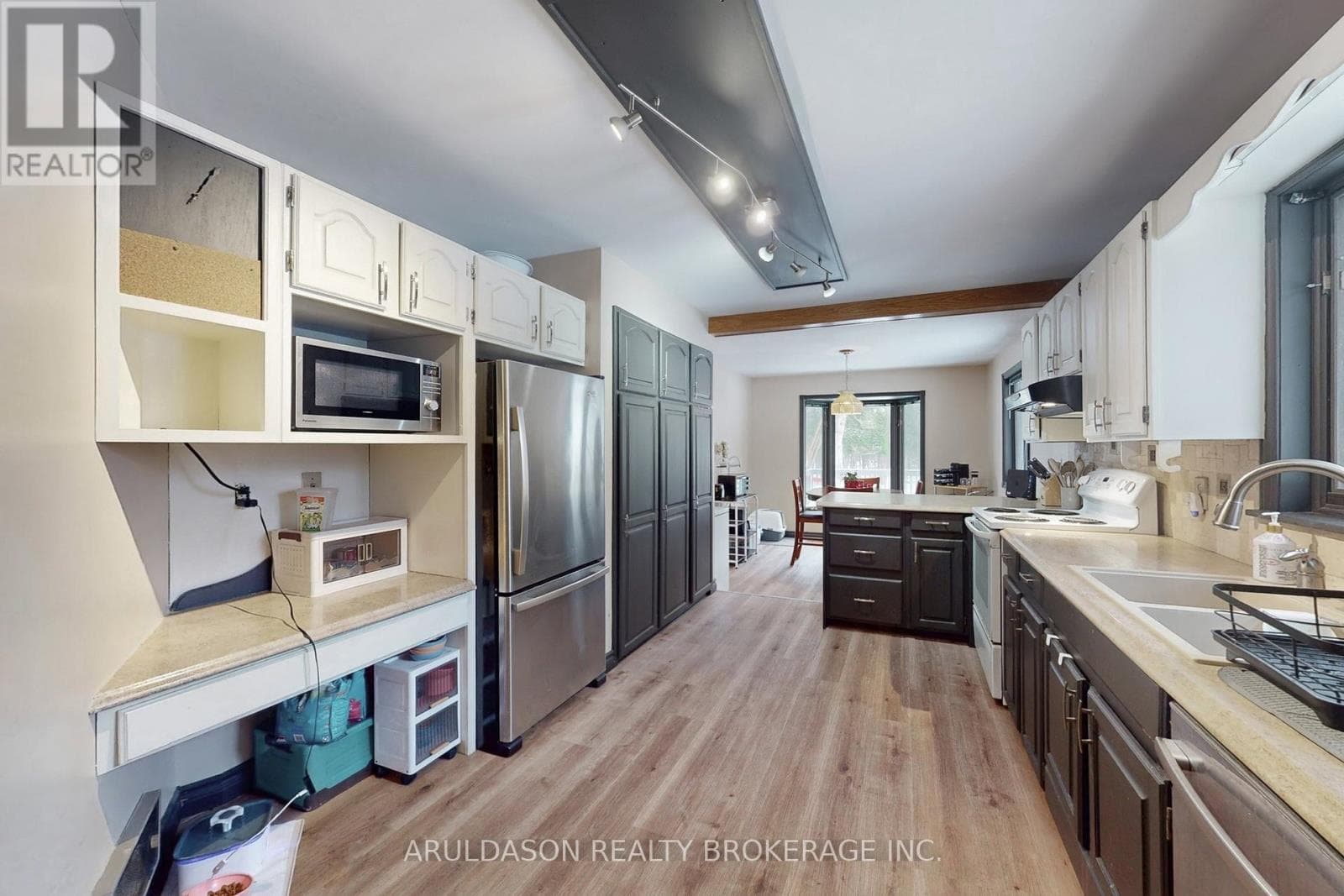 1208 BIRCHCLIFFE CRESCENT, Toronto — photo 3