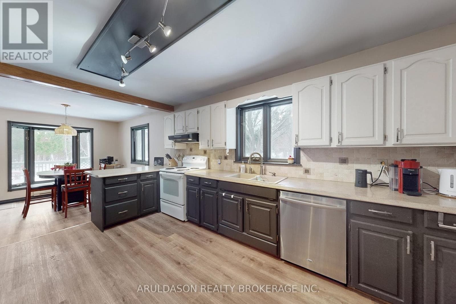 1208 BIRCHCLIFFE CRESCENT, Toronto — photo 4