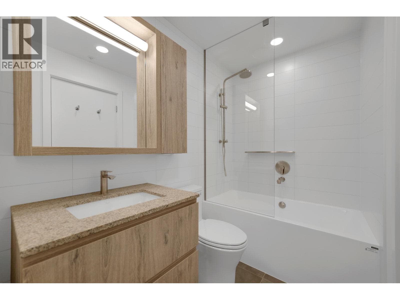 412 1506 SCOTT CRESCENT in 