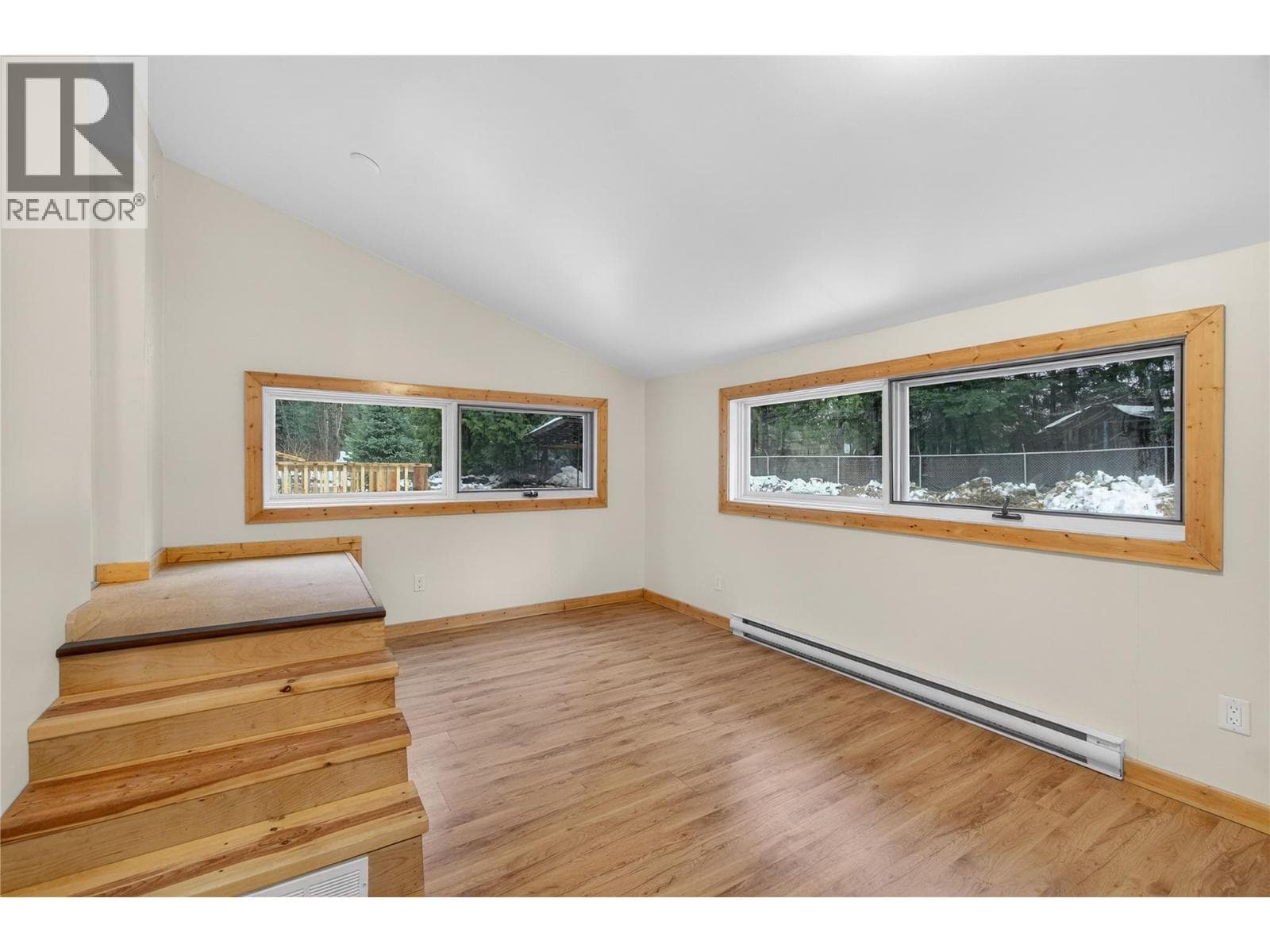 3277 LOSCHINSKI ROAD in 