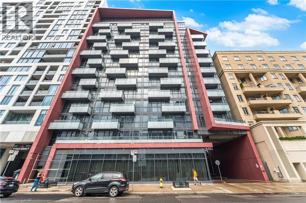 560 FRONT STREET WEST UNIT 821 in Wellington Place