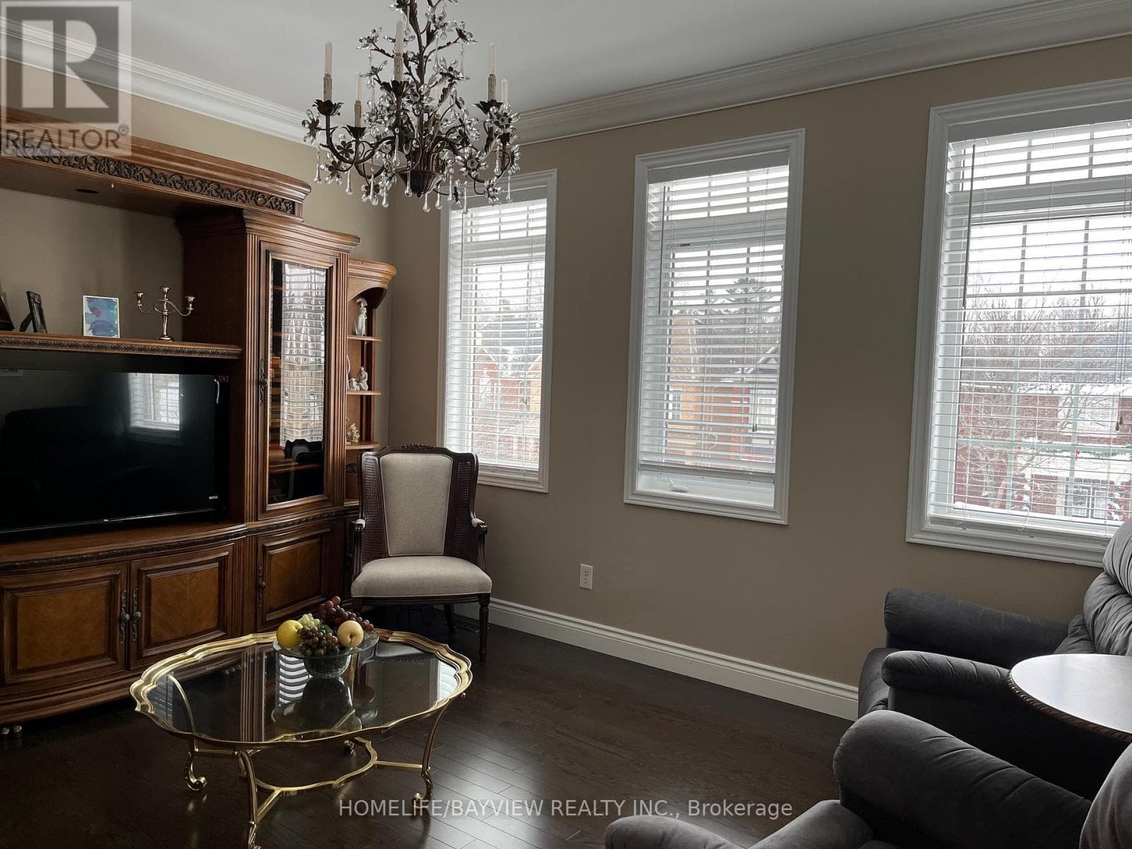 386 GILPIN DRIVE, Toronto — photo 2
