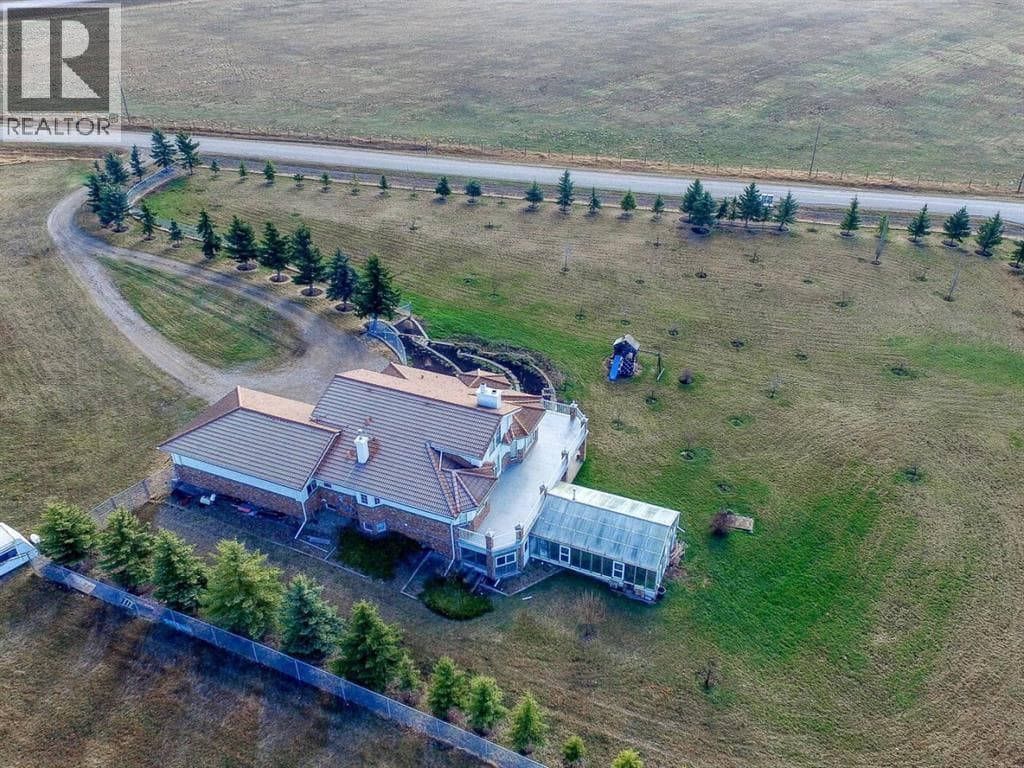 254209 WOODLAND ROAD, Calgary — photo 2