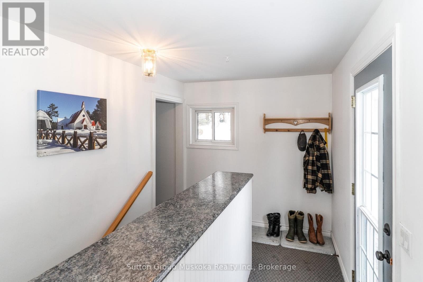 64 SPRUCE DRIVE, OnePoint — photo 5