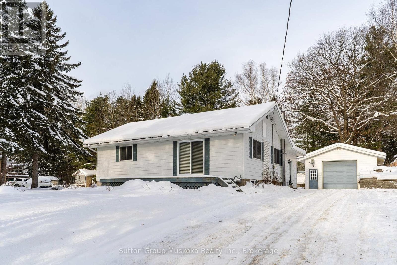 64 SPRUCE DRIVE, OnePoint — photo 2