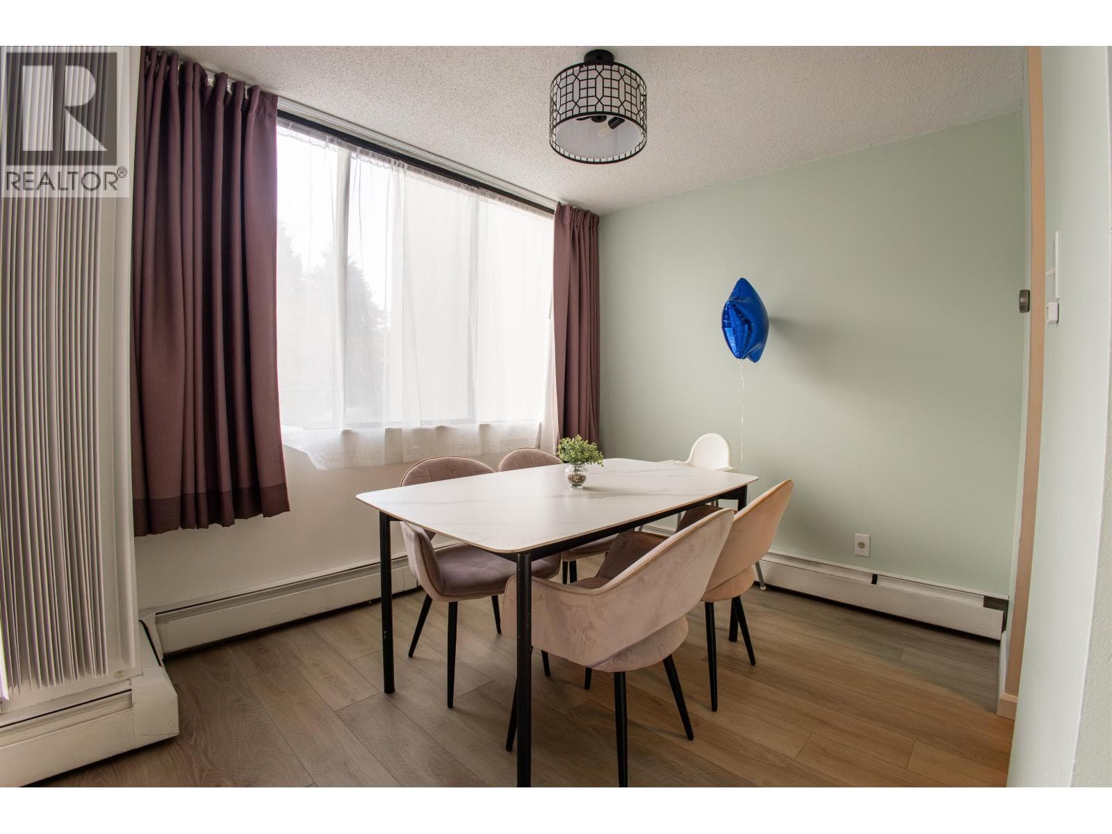 204 4200 MAYBERRY STREET, Greater Vancouver — photo 3