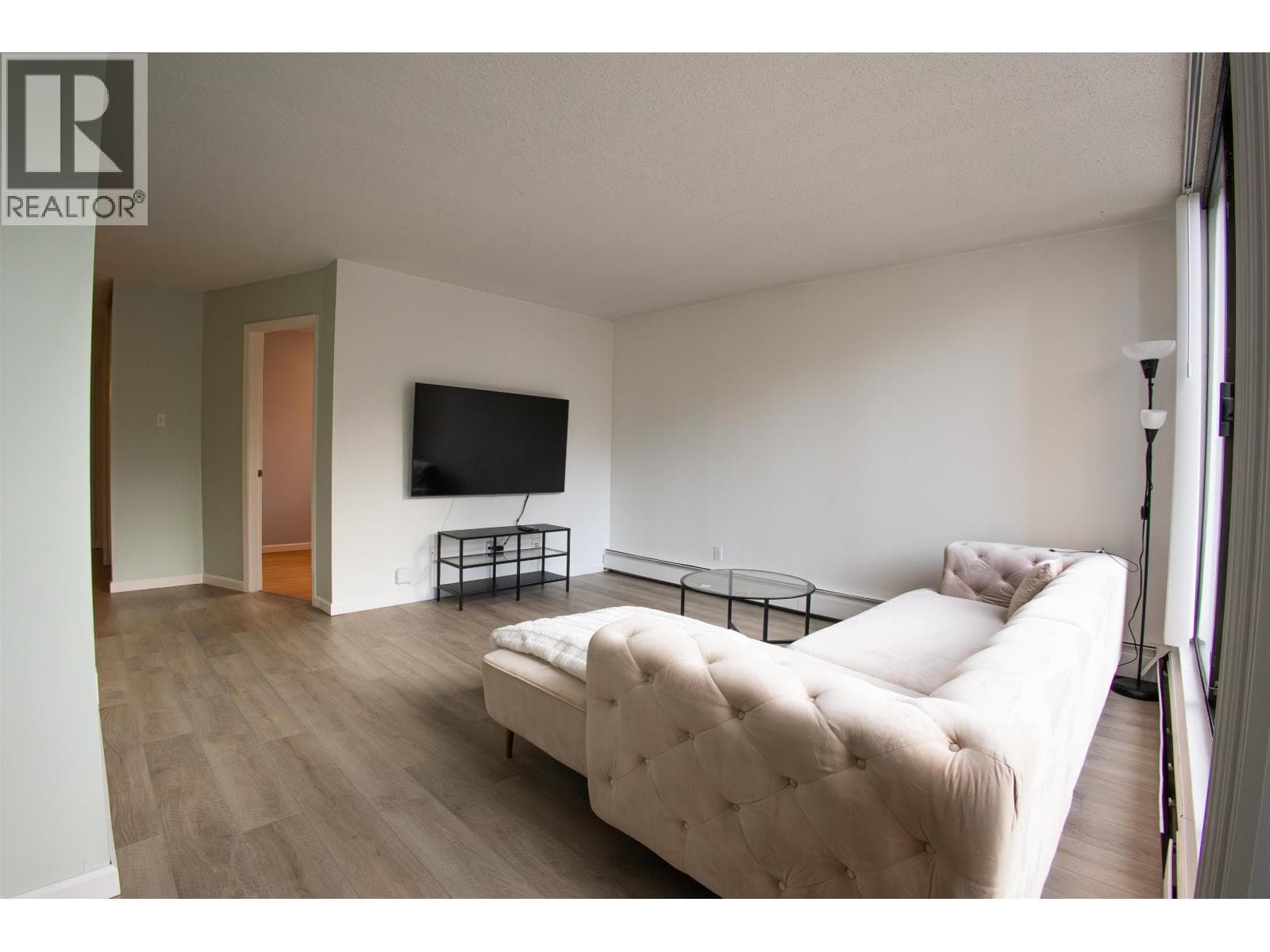 204 4200 MAYBERRY STREET, Greater Vancouver — photo 2