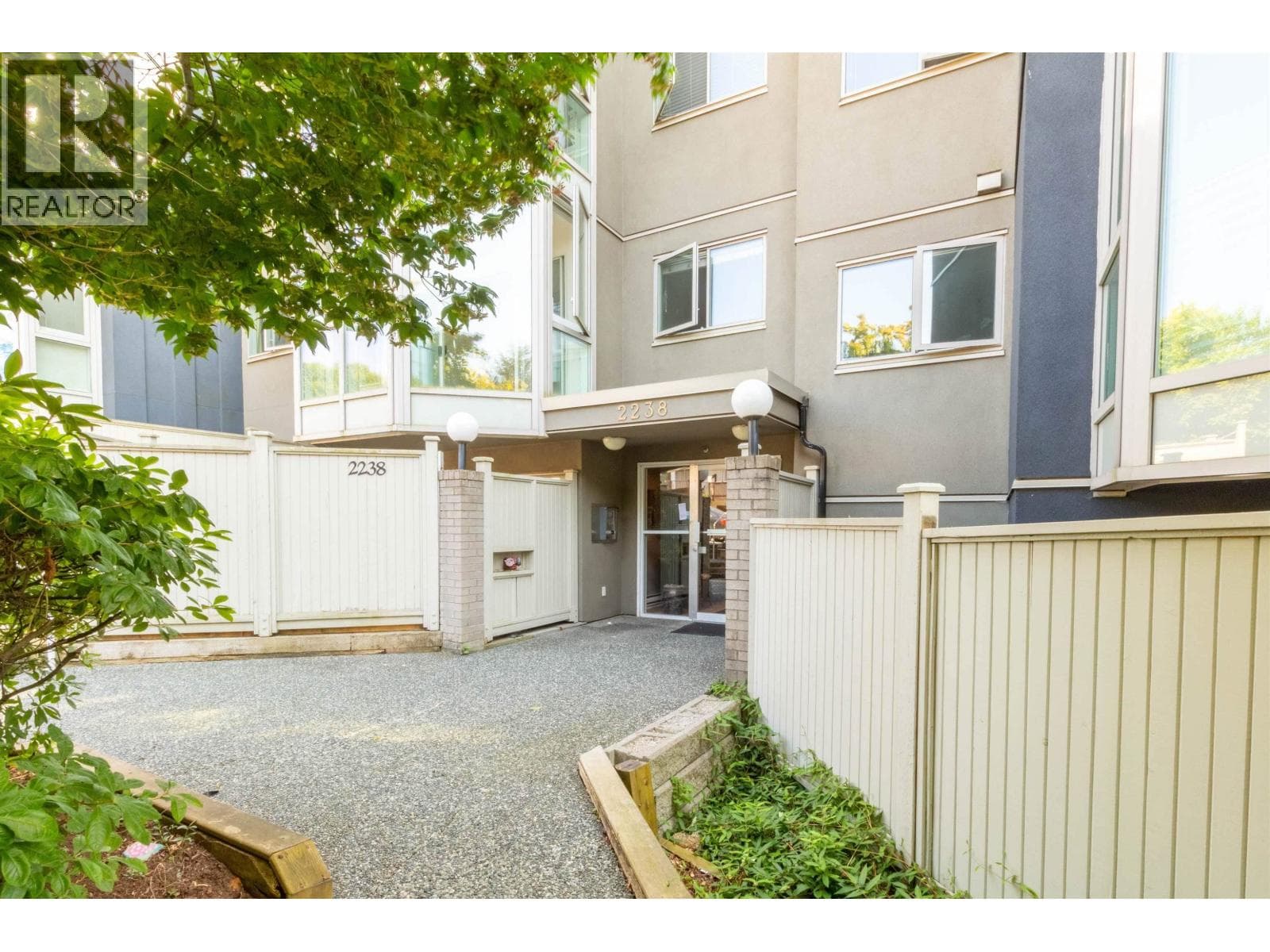 205 2238 ETON STREET, Greater Vancouver — photo 2