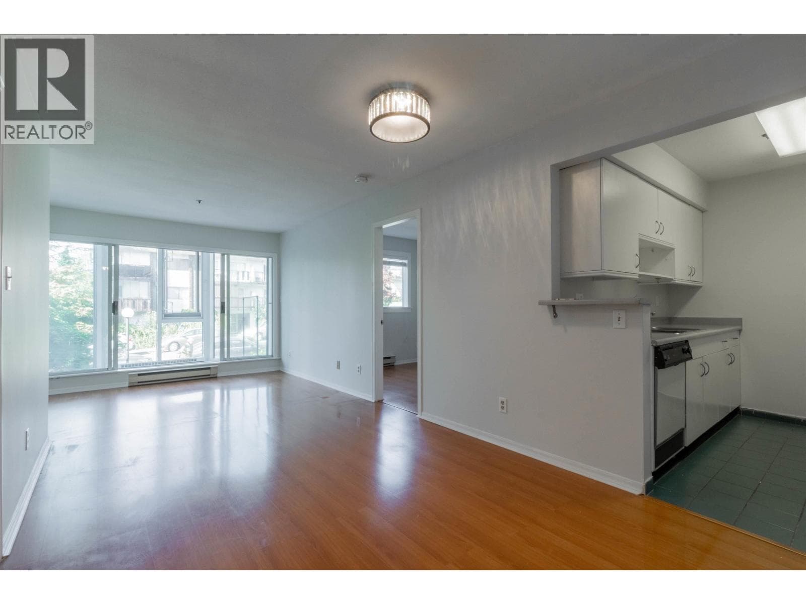 205 2238 ETON STREET, Greater Vancouver — photo 5