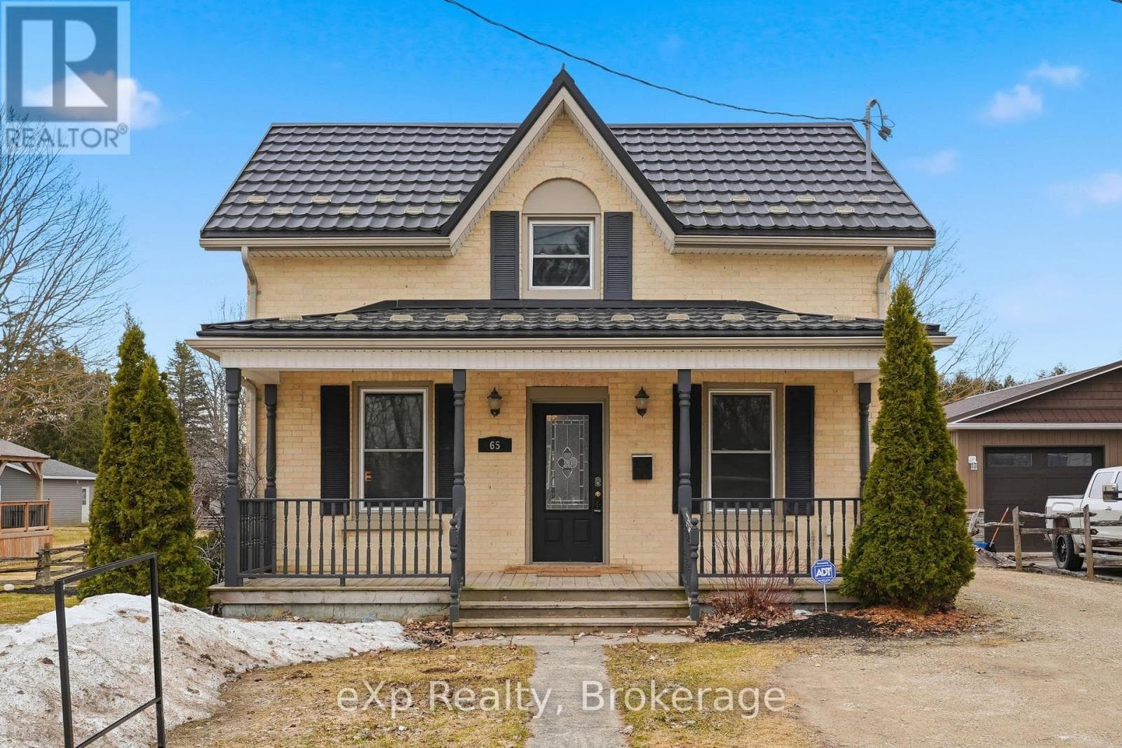 65 ELORA STREET N in 