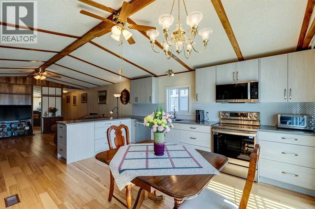 101, 99 Arbour Lake Road NW, Calgary — photo 5
