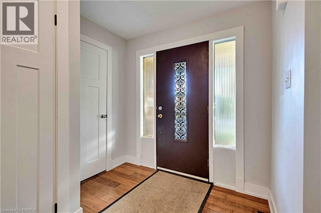 17 PENNY LANE, Brantford — photo 4