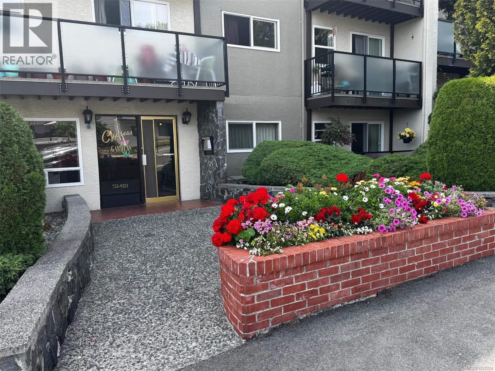 275 CYPRESS STREET in 