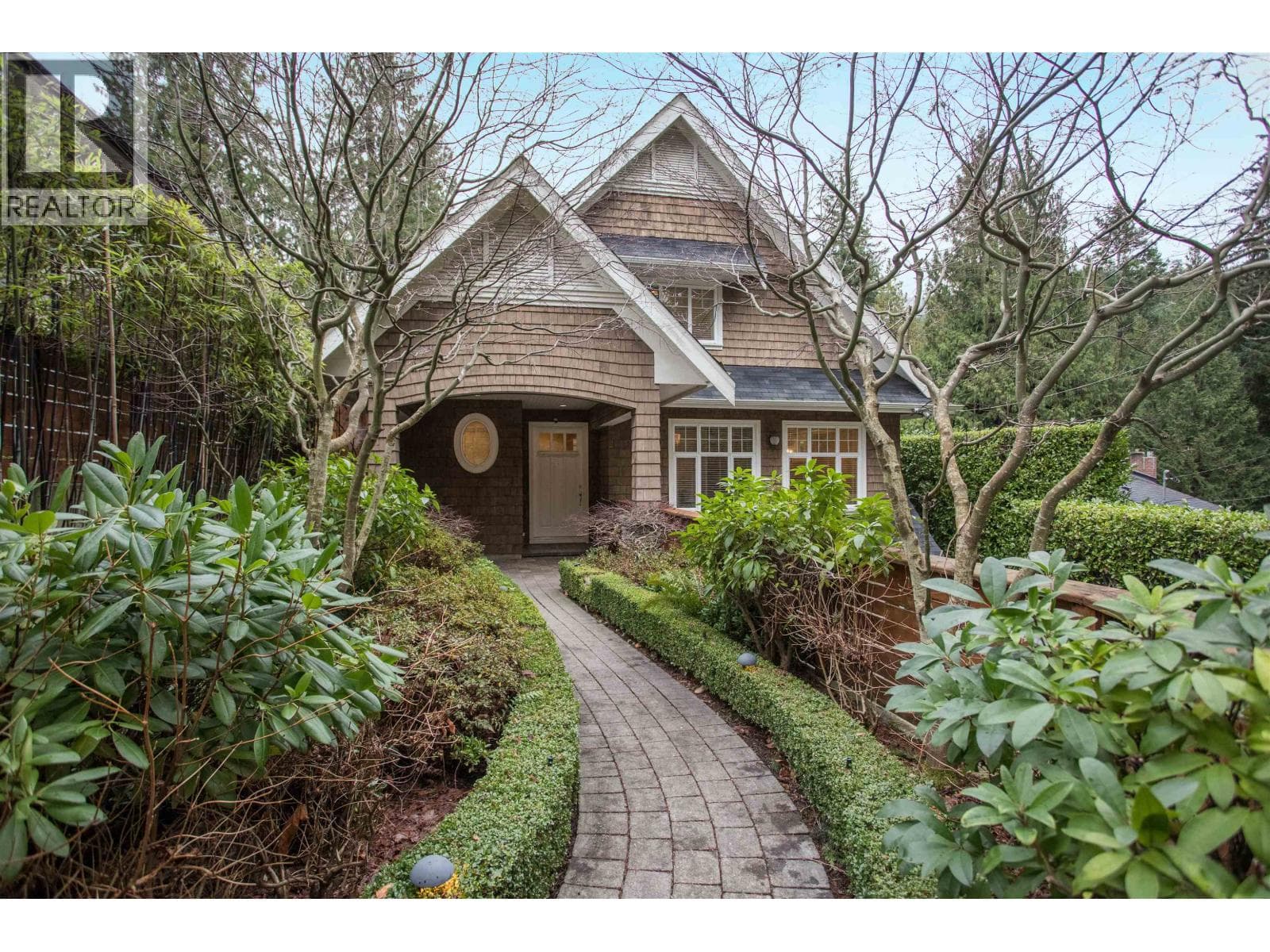 6417 PITT STREET — photo 2