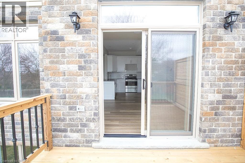 355 WELLINGTON STREET, Brantford — photo 3