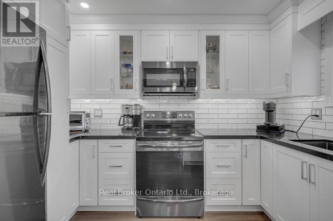 163 ROSS LANE, Oakville-Milton — photo 3