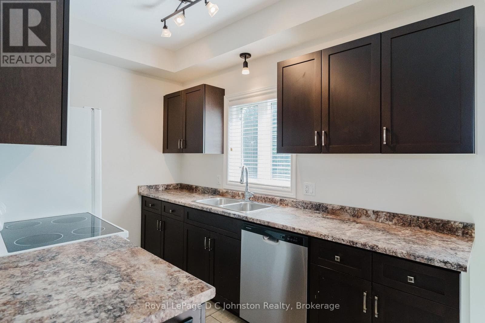 18 - 935 GODERICH STREET N, OnePoint — photo 4
