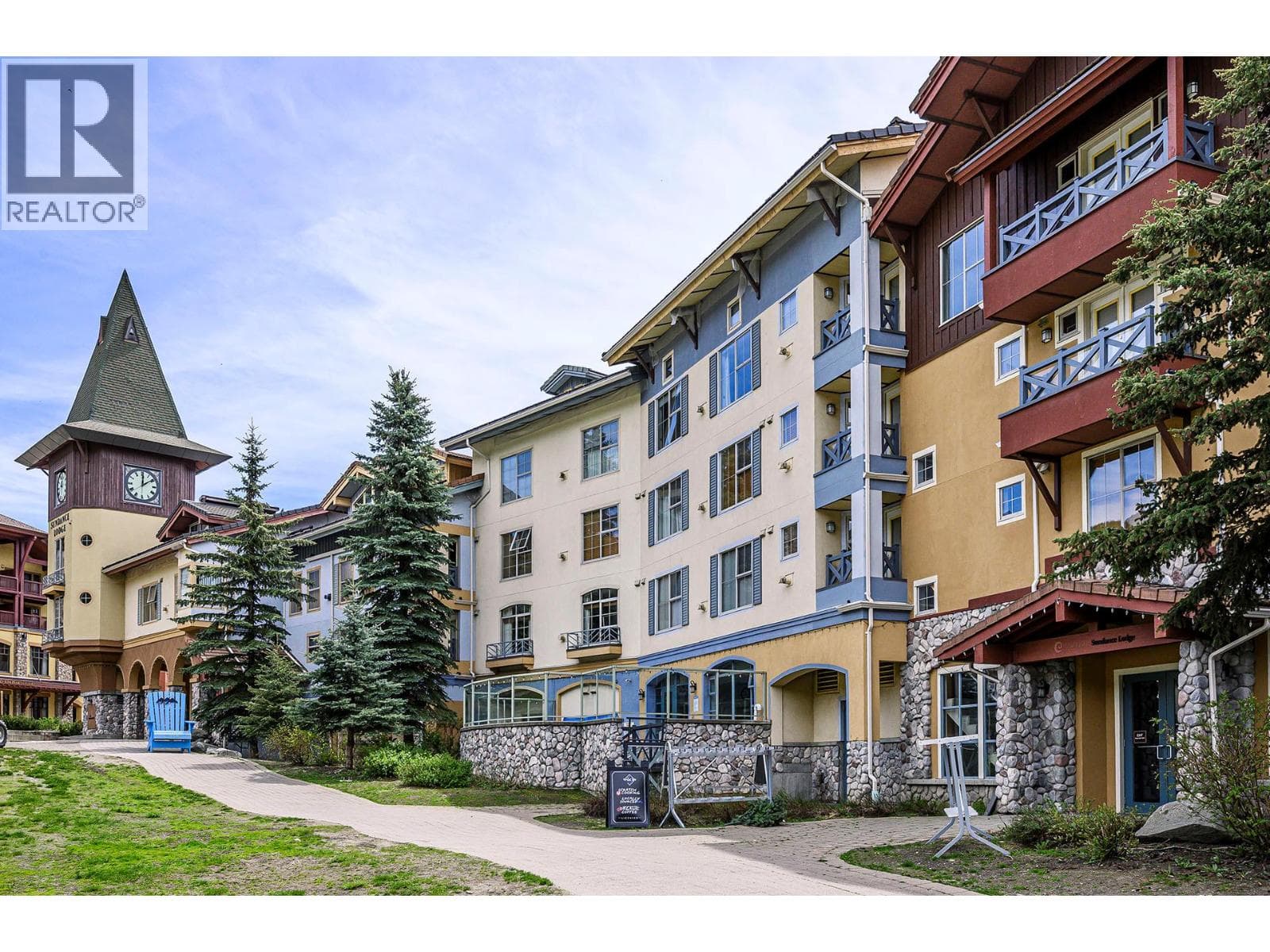 3160 CREEKSIDE WAY UNIT 410 in