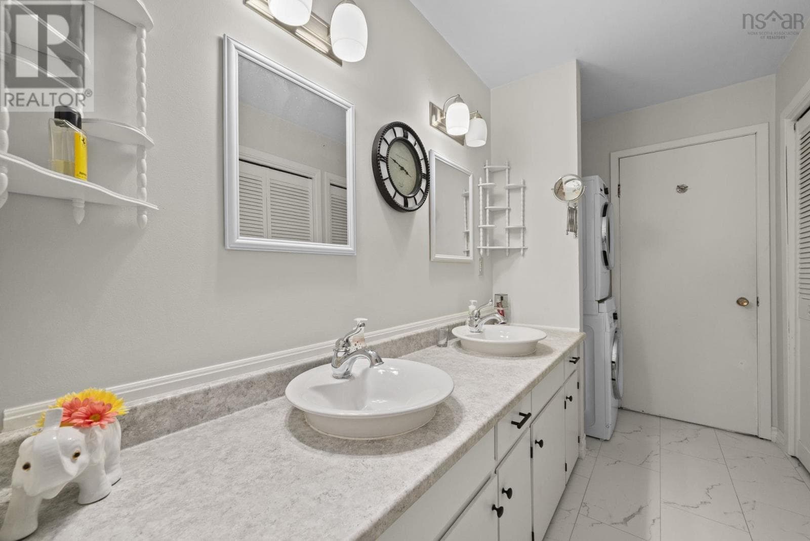 387 LAWRENCE ROAD, NSAR — photo 3