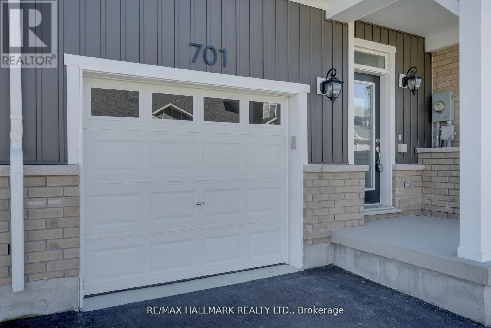 701 SARGEANT PLAZA SOUTH — photo 3
