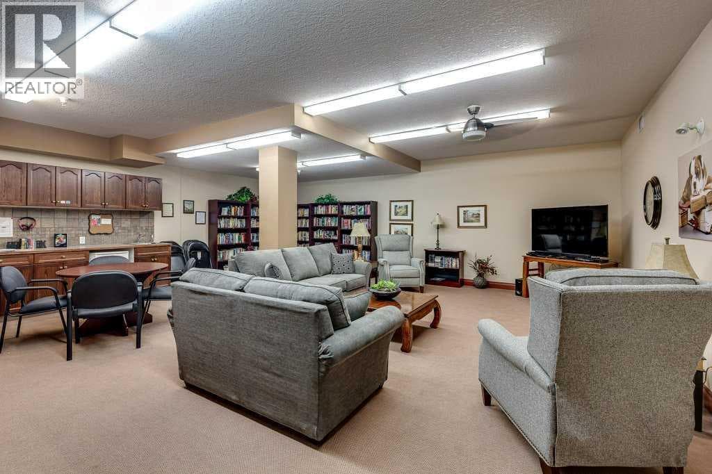 304, 5300 48 Street, Red Deer (Central Alberta) — photo 3