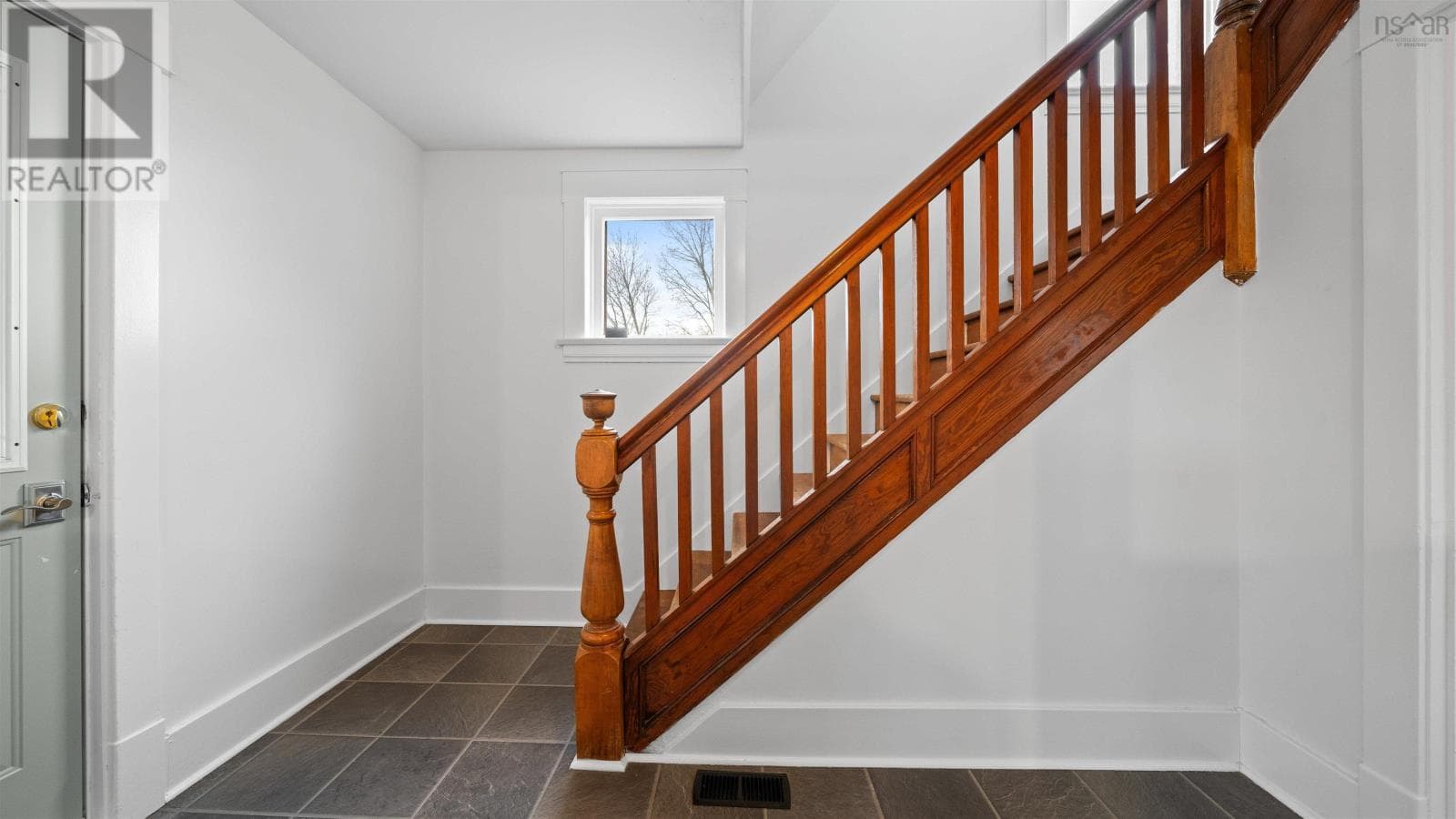 515 PLEASANT STREET, NSAR — photo 3