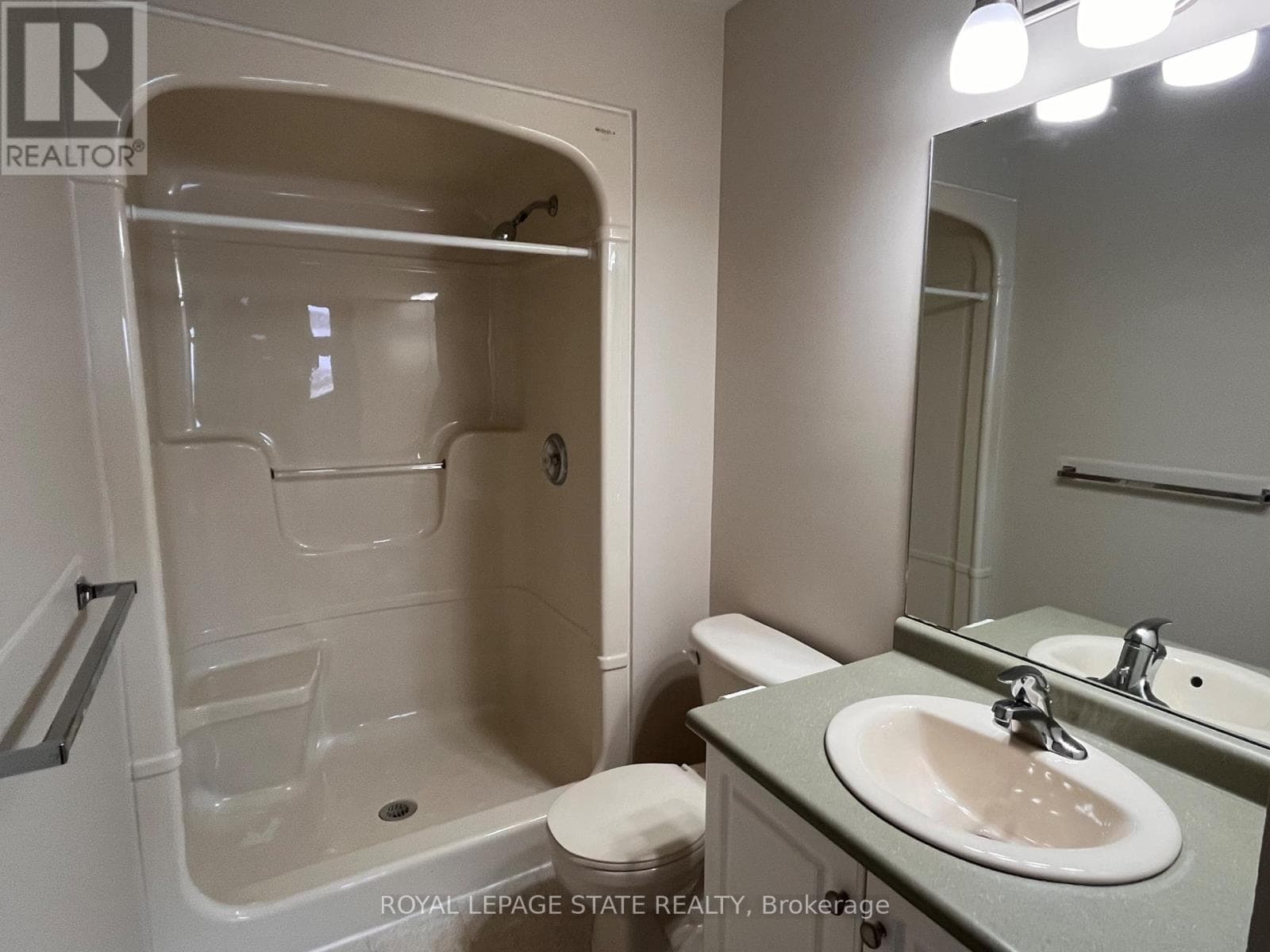 210 MAIN Street E Unit# 203, Toronto — photo 3
